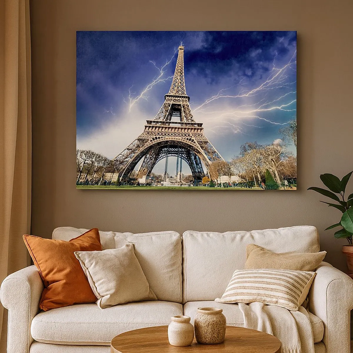 Bild auf Leinwand - Leinwandbild - Der Eiffelturm mit stürmischem Himmel und Blitzen im Hintergrund - 70x50cm - Herrscherin der Stürme - Moderne Wanddekoration für Wohnzimmer und Schlafzimmer ARTTOR