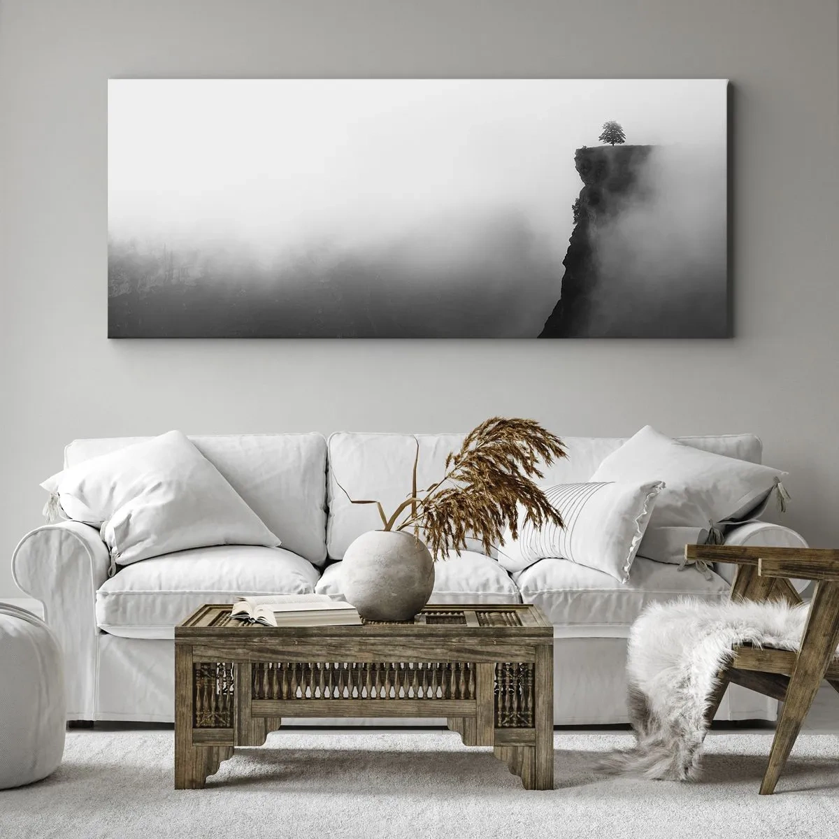 Bild auf Leinwand - Leinwandbild - Ein einsamer Baum am Rand einer Klippe, umgeben von Nebel - 160x50cm - Am Rande der Welt - Moderne Wanddekoration für Wohnzimmer und Schlafzimmer ARTTOR
