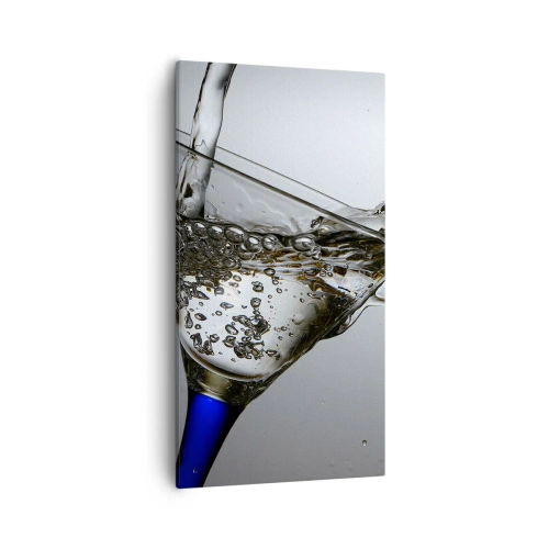Bild auf Leinwand - Leinwandbild - Kristallwasser in Kristallglas - 55x100 cm
