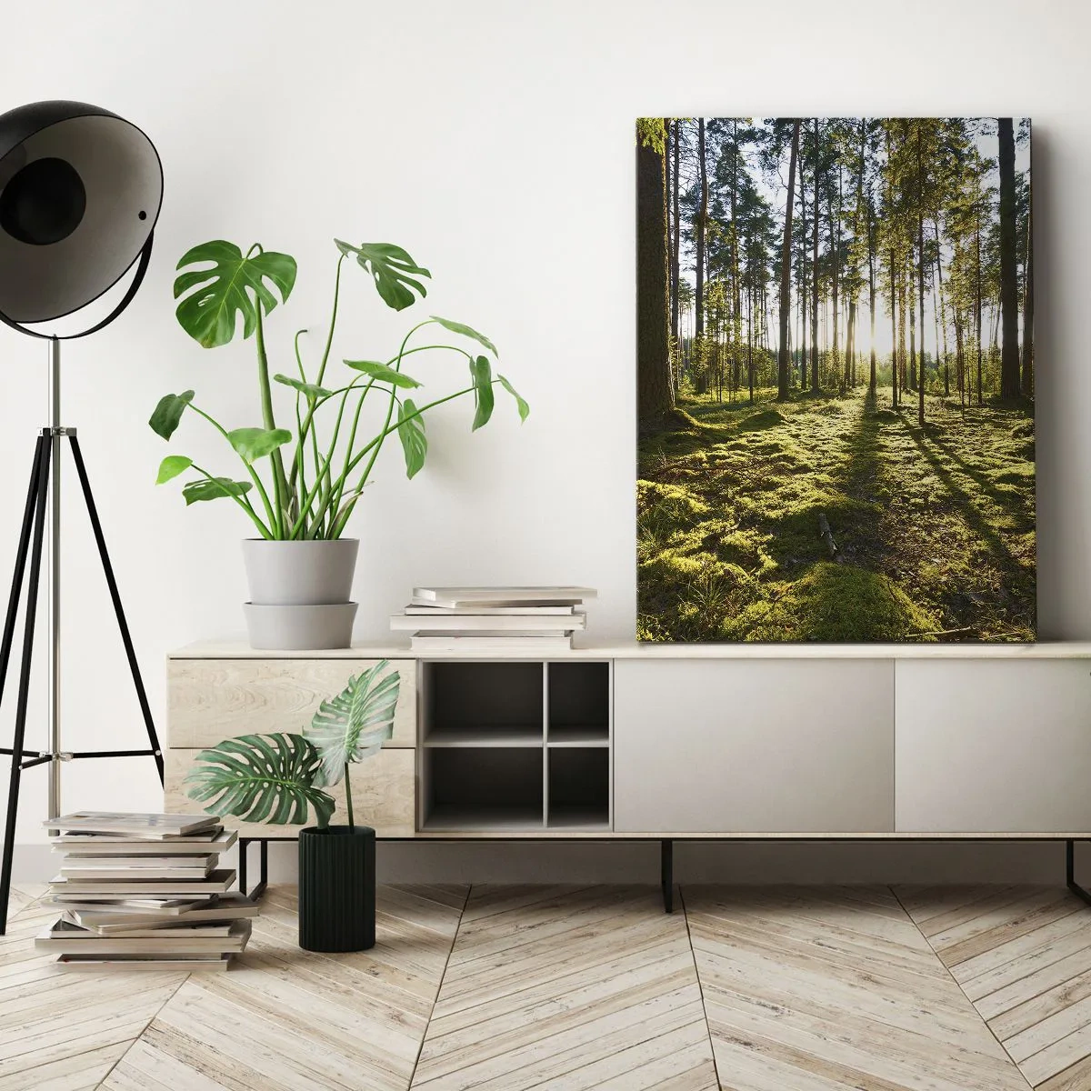 Bild auf Leinwand - Leinwandbild - Grüner Wald, beleuchtet durch Sonnenlicht auf dem Moos - 70x100cm - … Hinter den sieben Wäldern - Moderne Wanddekoration für Wohnzimmer und Schlafzimmer ARTTOR