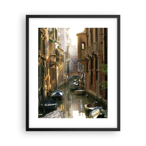 Poster in einem schwarzem Rahmen - In einer venezianischen Gasse - 40x50 cm