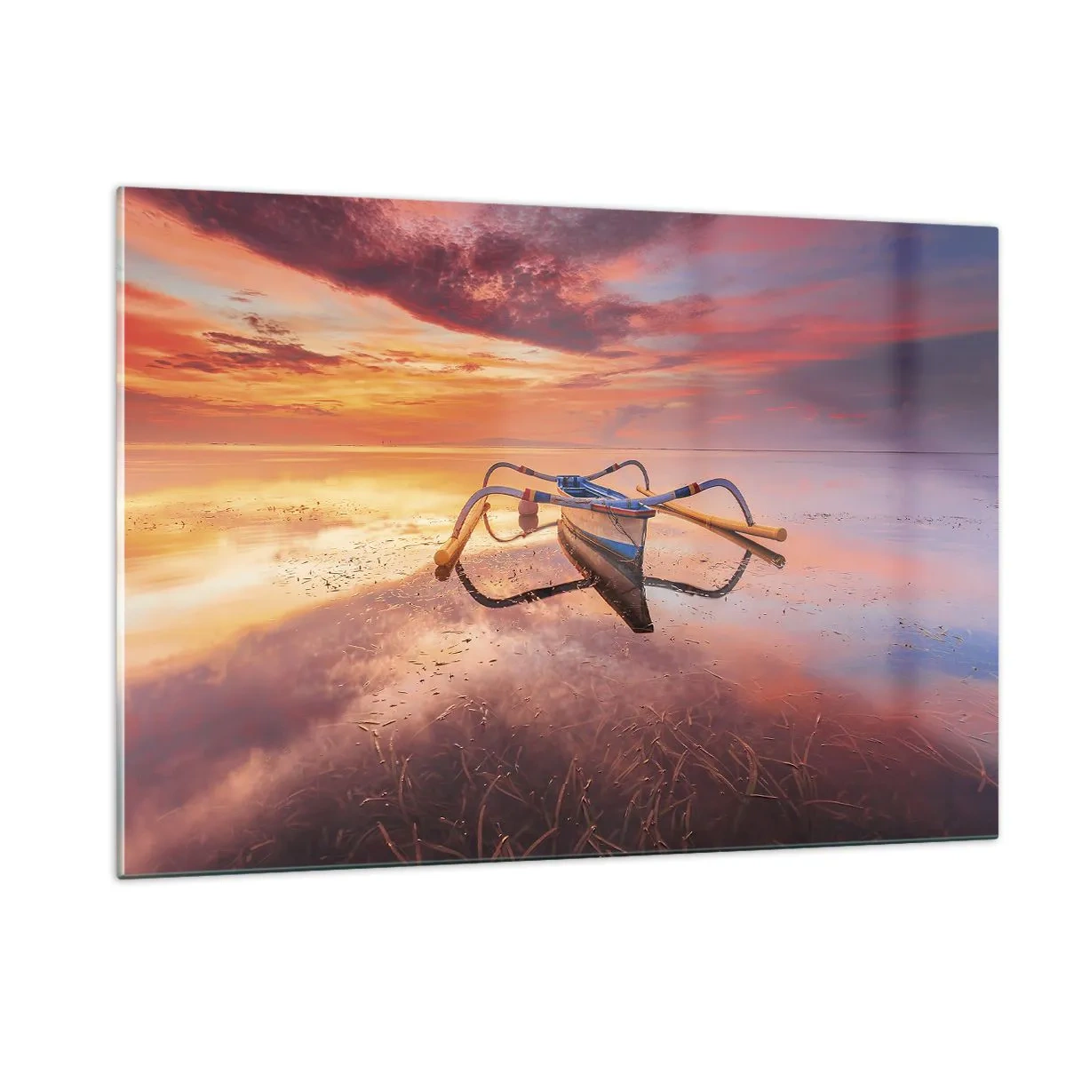 Glasbild - Bild auf glas - Traditionelles Boot auf ruhigem Wasser bei Sonnenuntergang - 120x80cm - Die Ruhe eines tropischen Abends - Moderne Wanddekoration für Wohnzimmer und Schlafzimmer ARTTOR