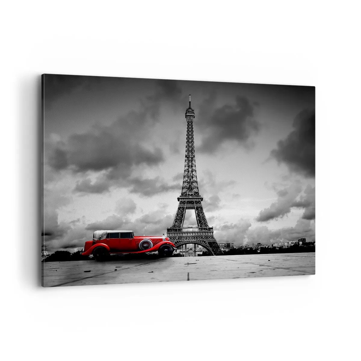 Bild auf Leinwand - Leinwandbild - Rotes Retro-Auto vor dem Eiffelturm in Schwarz und Weiß - 100x70cm - Vor nicht allzu langer Zeit in Paris - Moderne Wanddekoration für Wohnzimmer und Schlafzimmer ARTTOR