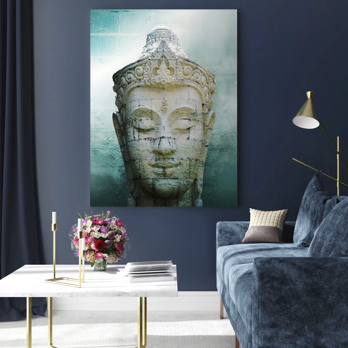 Glasbild - Bild auf glas - Buddha-Statue in mystischer Atmosphäre - 50x70cm - Auf der Suche nach dem Licht - Moderne Wanddekoration für Wohnzimmer und Schlafzimmer ARTTOR