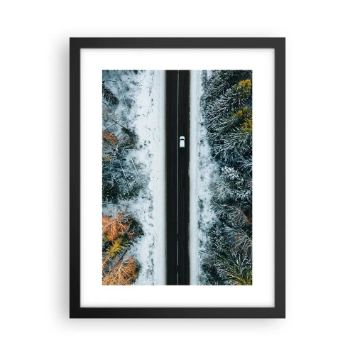 Poster in einem schwarzem Rahmen - Schnitt durch den Winterwald - 30x40 cm