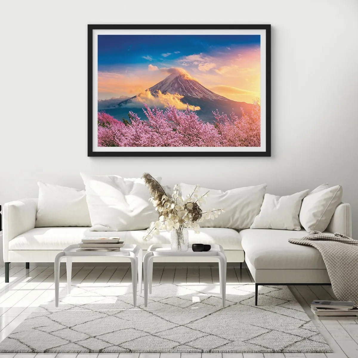 Poster in einem schwarzem Rahmen - Mount Fuji mit Kirschblüten im Hintergrund bei Sonnenuntergang - 70x50cm - Japanische Heiligkeit - Moderne Wanddekoration für Wohnzimmer und Schlafzimmer ARTTOR