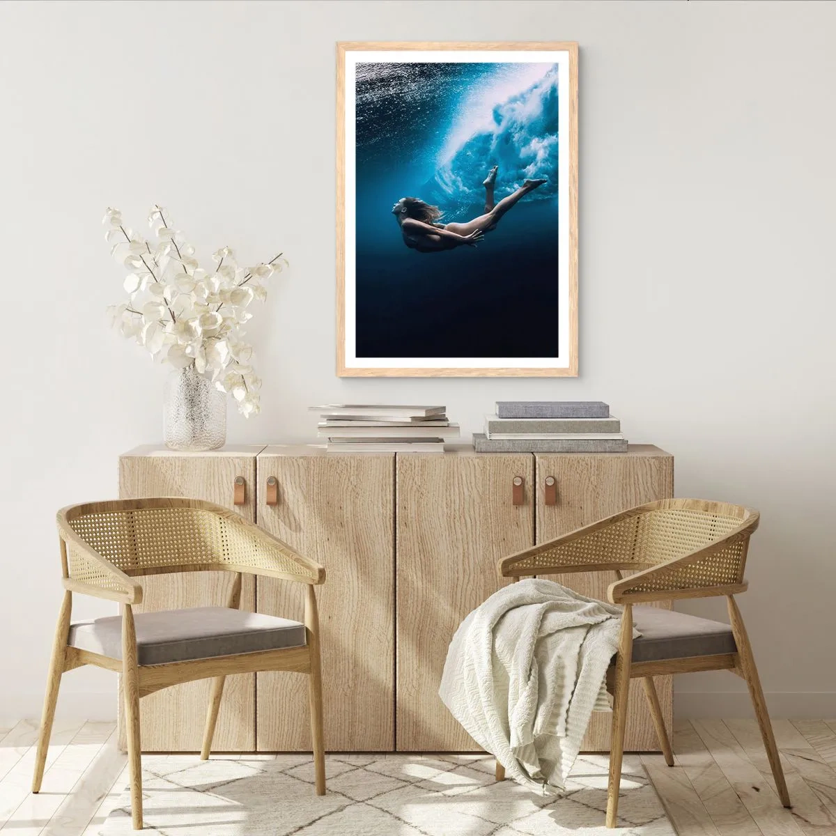 Poster in einem Rahmen aus heller Eiche - Moderne Meerjungfrau - 70x100 cm