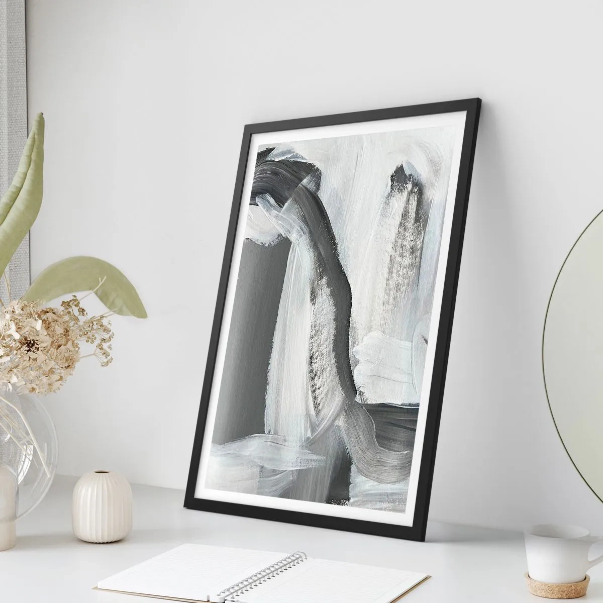 Poster in einem schwarzem Rahmen - Abstrakte Komposition aus Schwarz, Weiß und Grau - 50x70cm - Entscheidender Schritt - Moderne Wanddekoration für Wohnzimmer und Schlafzimmer ARTTOR