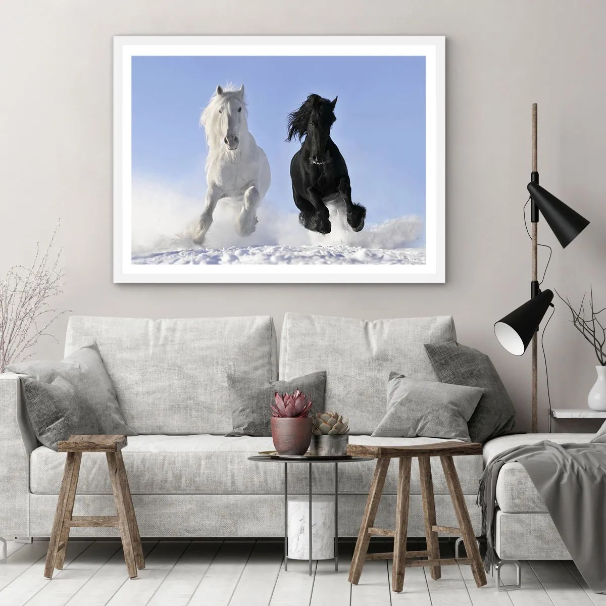 Poster in einem weißen Rahmen - Schwarz-Weiß-Galopp - 50x40 cm