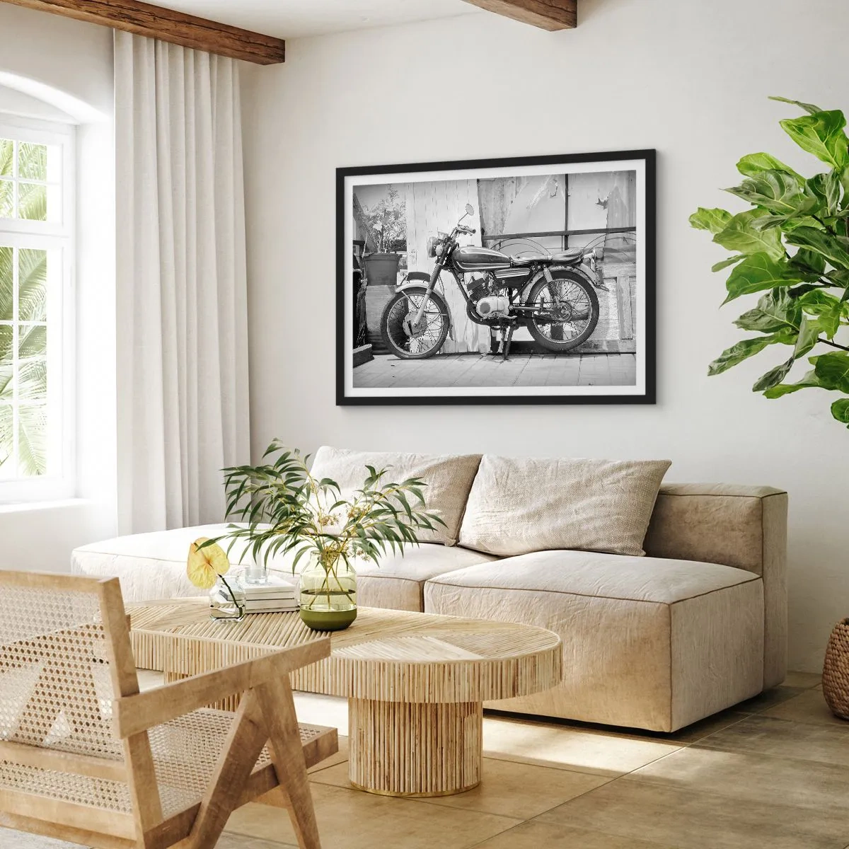 Poster in einem schwarzem Rahmen - Schwarz-Weiß-Foto eines klassischen Motorrads - 100x70cm - Klassik über alles - Moderne Wanddekoration für Wohnzimmer und Schlafzimmer ARTTOR