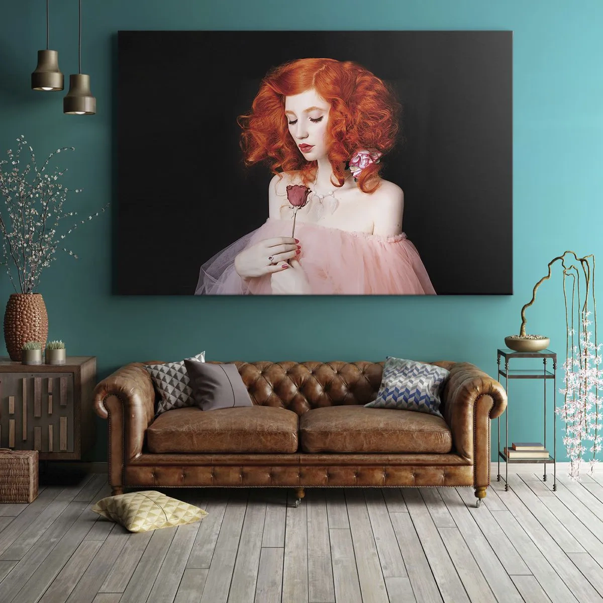 Bild auf Leinwand - Leinwandbild - Eine Frau mit roten Haaren hält eine Rose - 120x80cm - Im barocken Stil - Moderne Wanddekoration für Wohnzimmer und Schlafzimmer ARTTOR