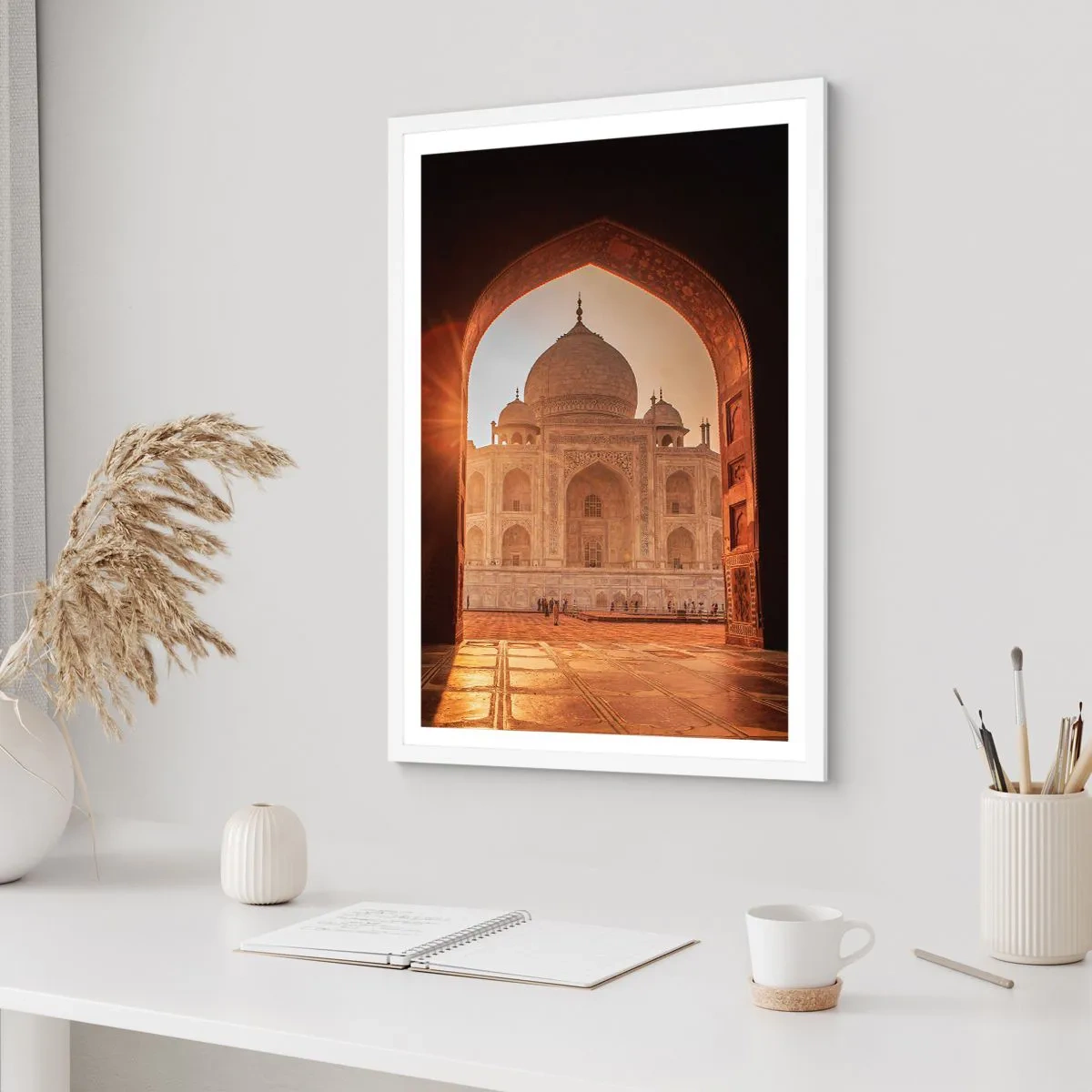 Poster in einem weißen Rahmen - Denkmal der überirdischen Liebe - 30x40 cm