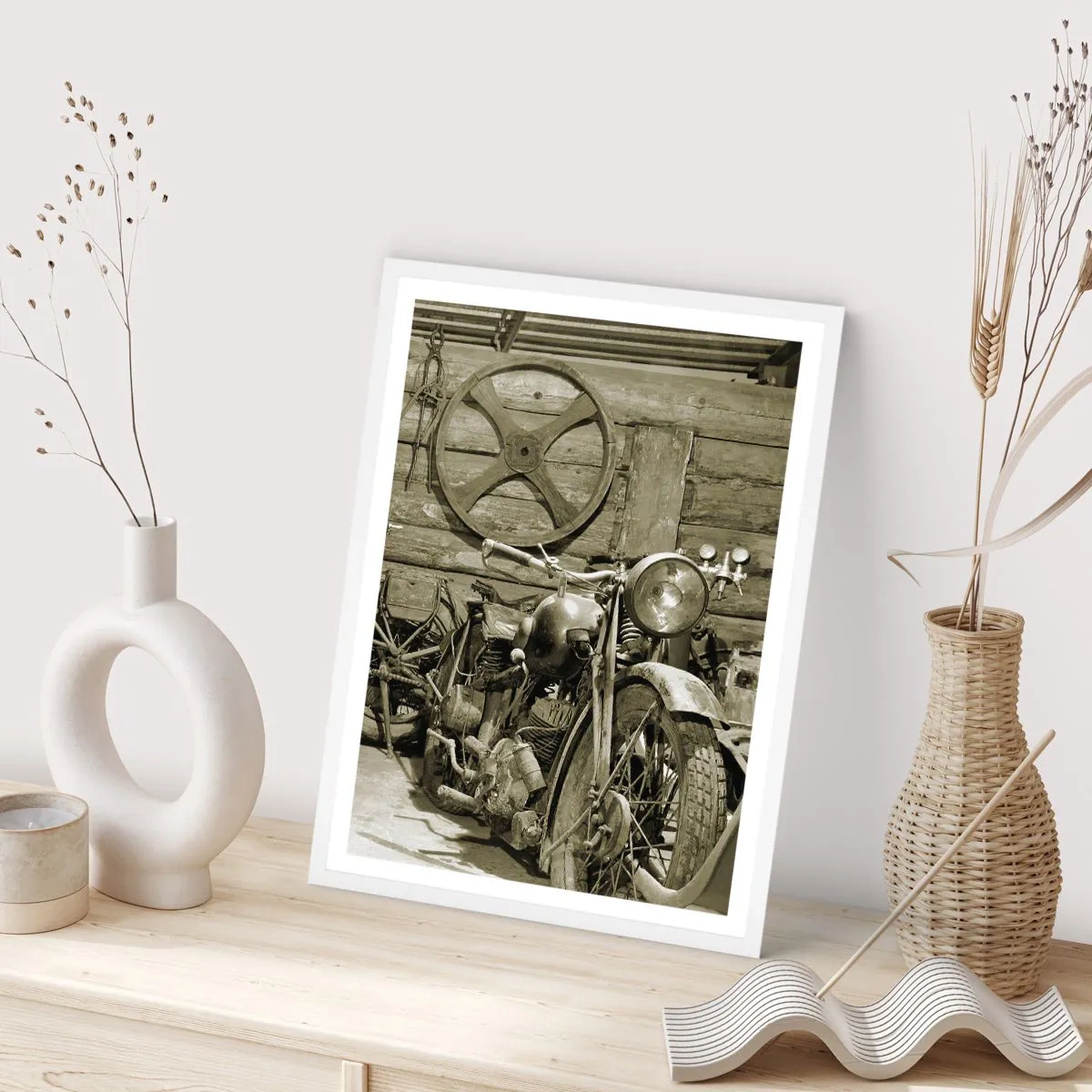 Poster in einem weißen Rahmen - Im Schuppen von Onkel Władek - 40x50 cm