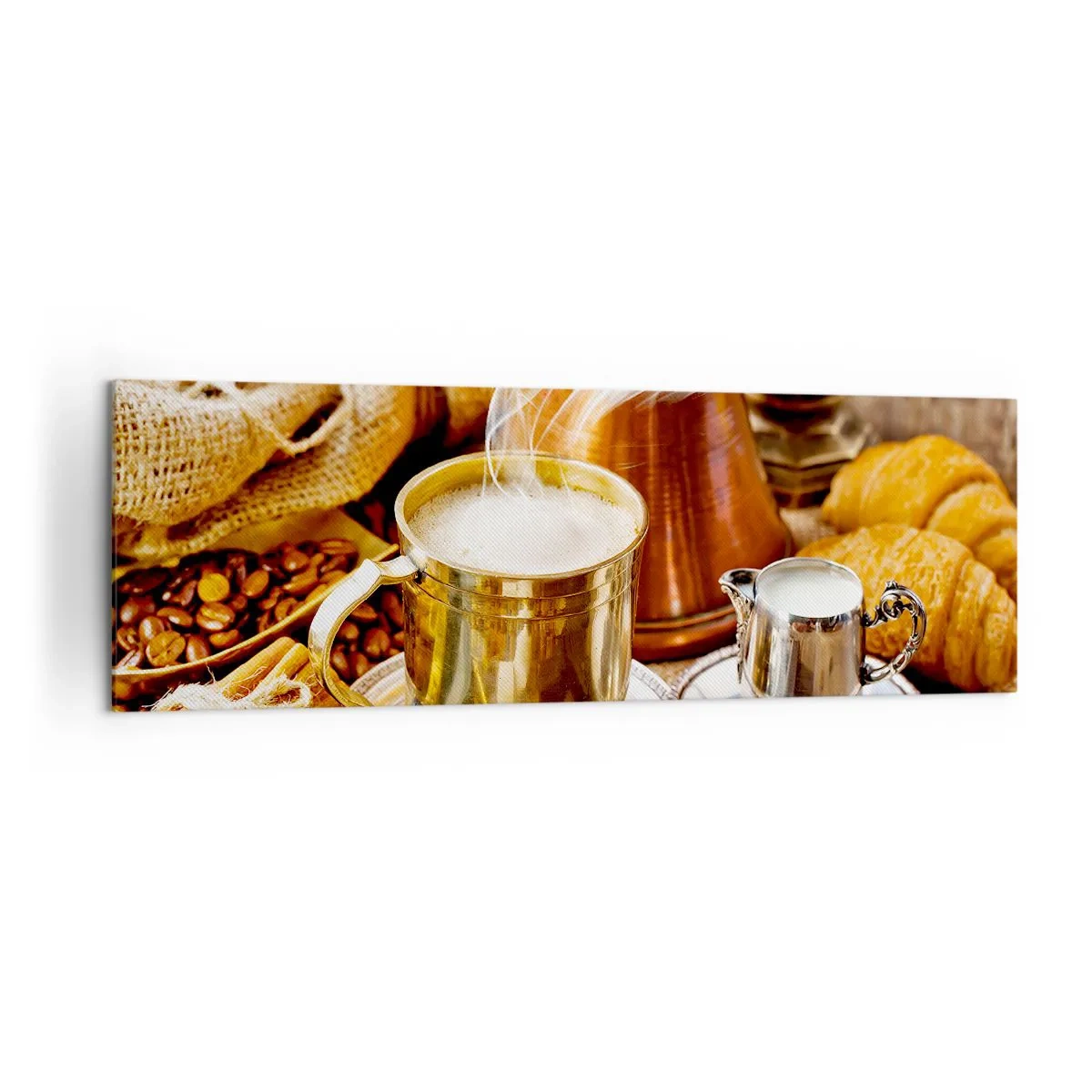 Bild auf Leinwand - Leinwandbild - Eine goldene Tasse Kaffee, umgeben von Bohnen, Krügen und Croissants - 160x50cm - Schönen Tag noch! - Moderne Wanddekoration für Wohnzimmer und Schlafzimmer ARTTOR