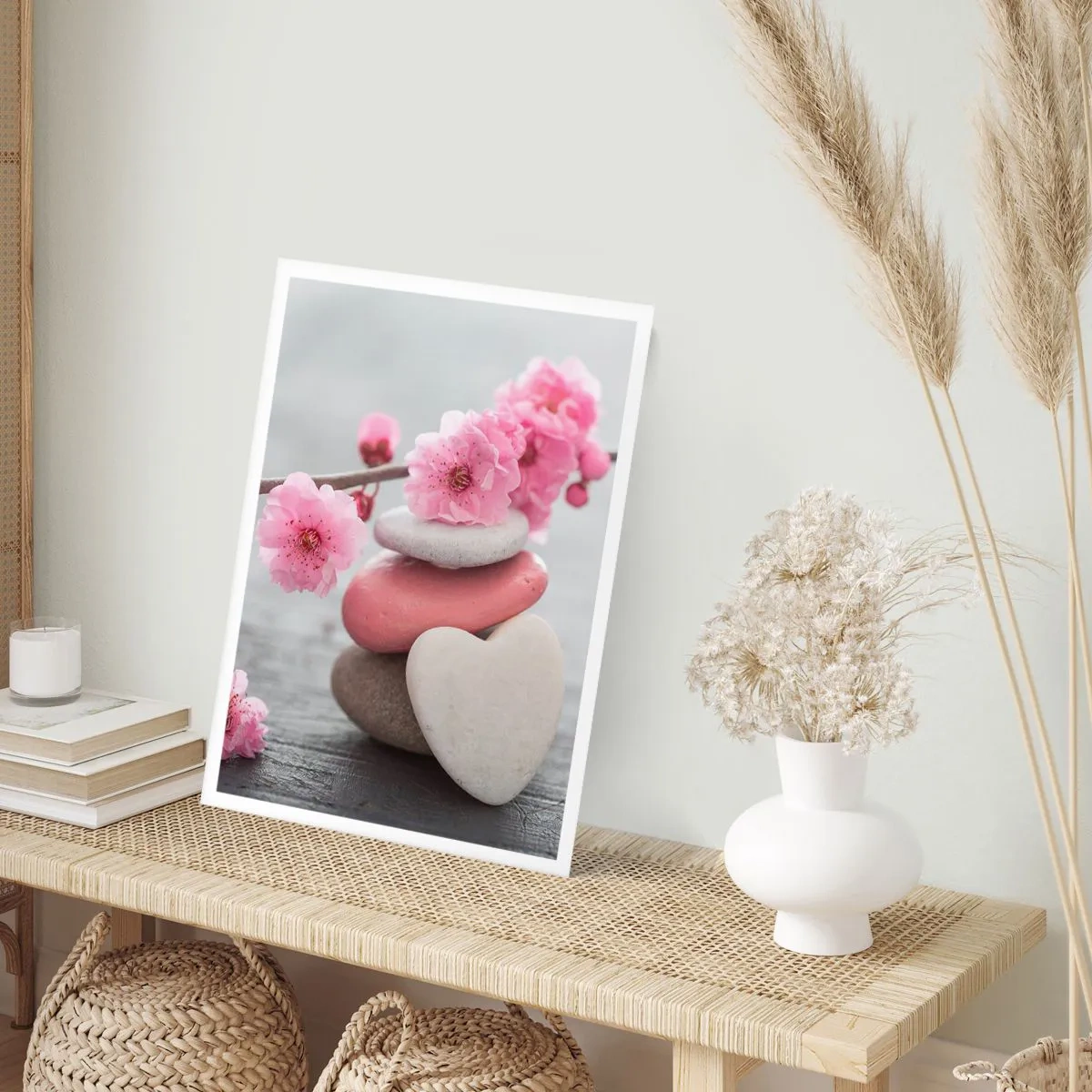 Poster - Herzförmige Steine mit rosa Kirschblüten - 50x70cm - Glückseligkeit mit einer Kirschblüte - Moderne Wanddekoration für Wohnzimmer und Schlafzimmer ARTTOR