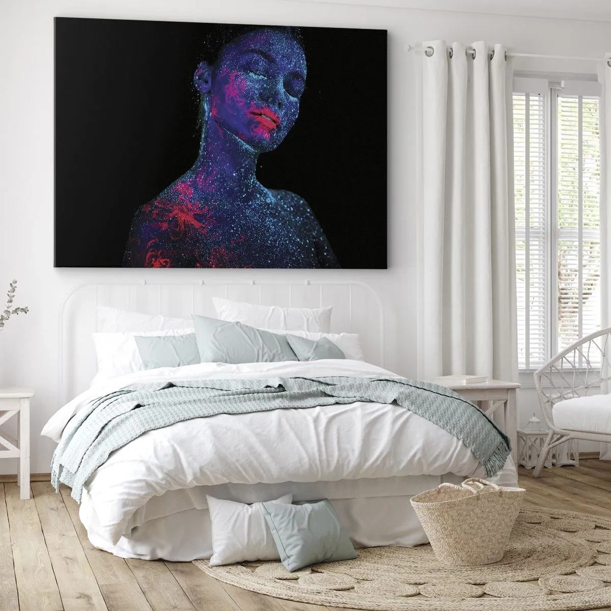 Bild auf Leinwand - Leinwandbild - Porträt einer Frau in Neonfarben auf schwarzem Hintergrund - 120x80cm - Im Sternenstaub - Moderne Wanddekoration für Wohnzimmer und Schlafzimmer ARTTOR