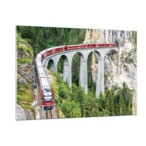 Glasbild - Bild auf glas - Ein Zug mit einer Bergbrücke im Hintergrund inmitten grüner Landschaften - 120x80cm - Eisenbahn für Bergblick - Moderne Wanddekoration für Wohnzimmer und Schlafzimmer ARTTOR