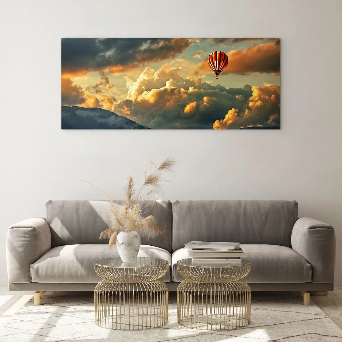 Glasbild - Bild auf glas - Ein Ballon vor dem Hintergrund dramatischer Wolken - 140x50cm - Ich fliege, weil ich es will - Moderne Wanddekoration für Wohnzimmer und Schlafzimmer ARTTOR