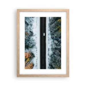 Poster in einem Rahmen aus heller Eiche - Schnitt durch den Winterwald - 30x40 cm