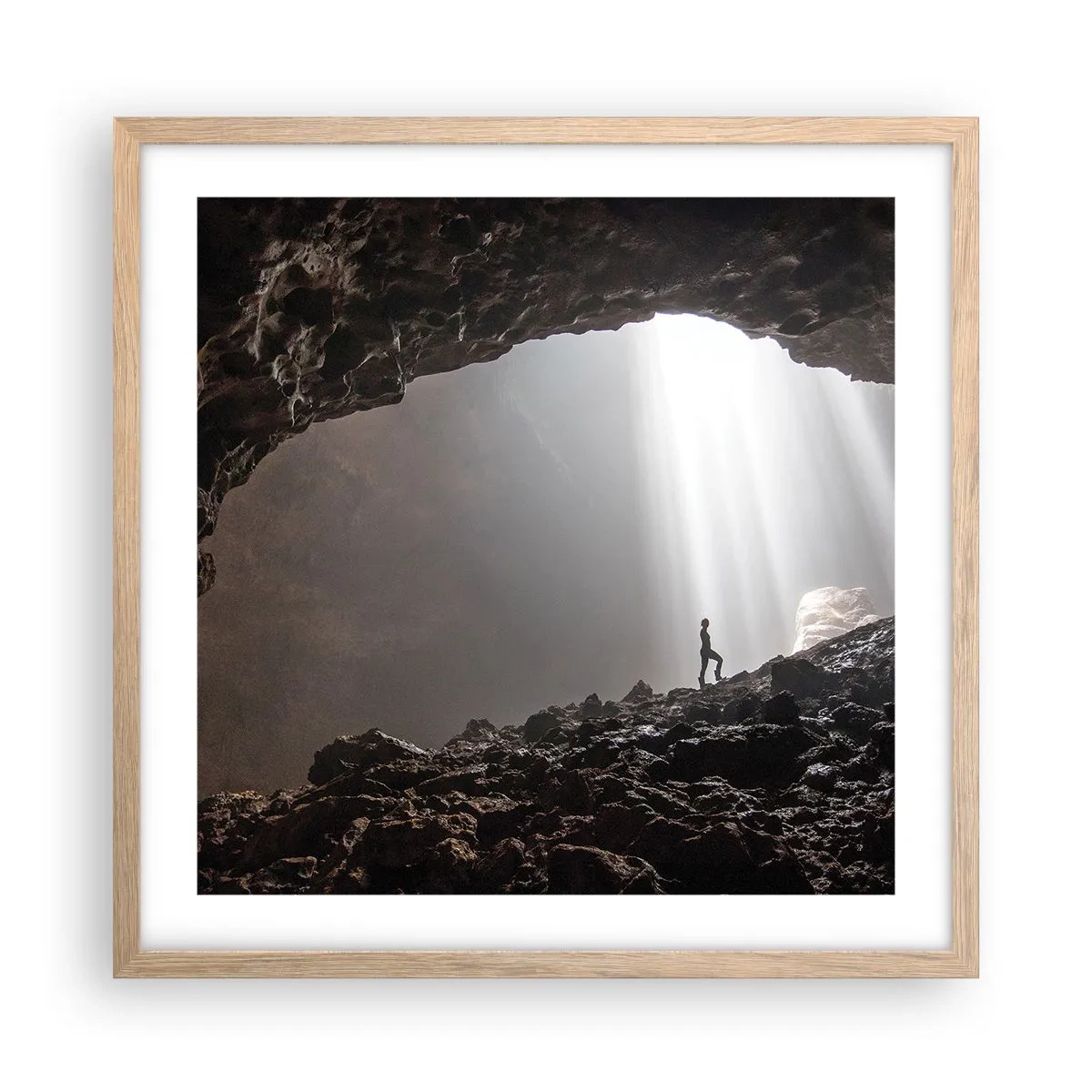 Poster in einem Rahmen aus heller Eiche - Die leuchtende Grotte - 50x50 cm