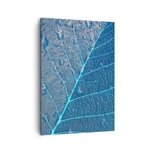 Bild auf Leinwand - Leinwandbild - Ein Blatt in Blautönen mit Wassertropfen - 50x70cm - Leben in Blau - Moderne Wanddekoration für Wohnzimmer und Schlafzimmer ARTTOR