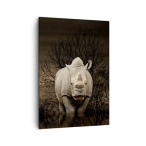 Bild auf Leinwand - Leinwandbild - Nashorn zwischen Bäumen bei Sonnenuntergang, wilde Natur. - 50x70cm - Weiß gegen die Natur - Moderne Wanddekoration für Wohnzimmer und Schlafzimmer ARTTOR