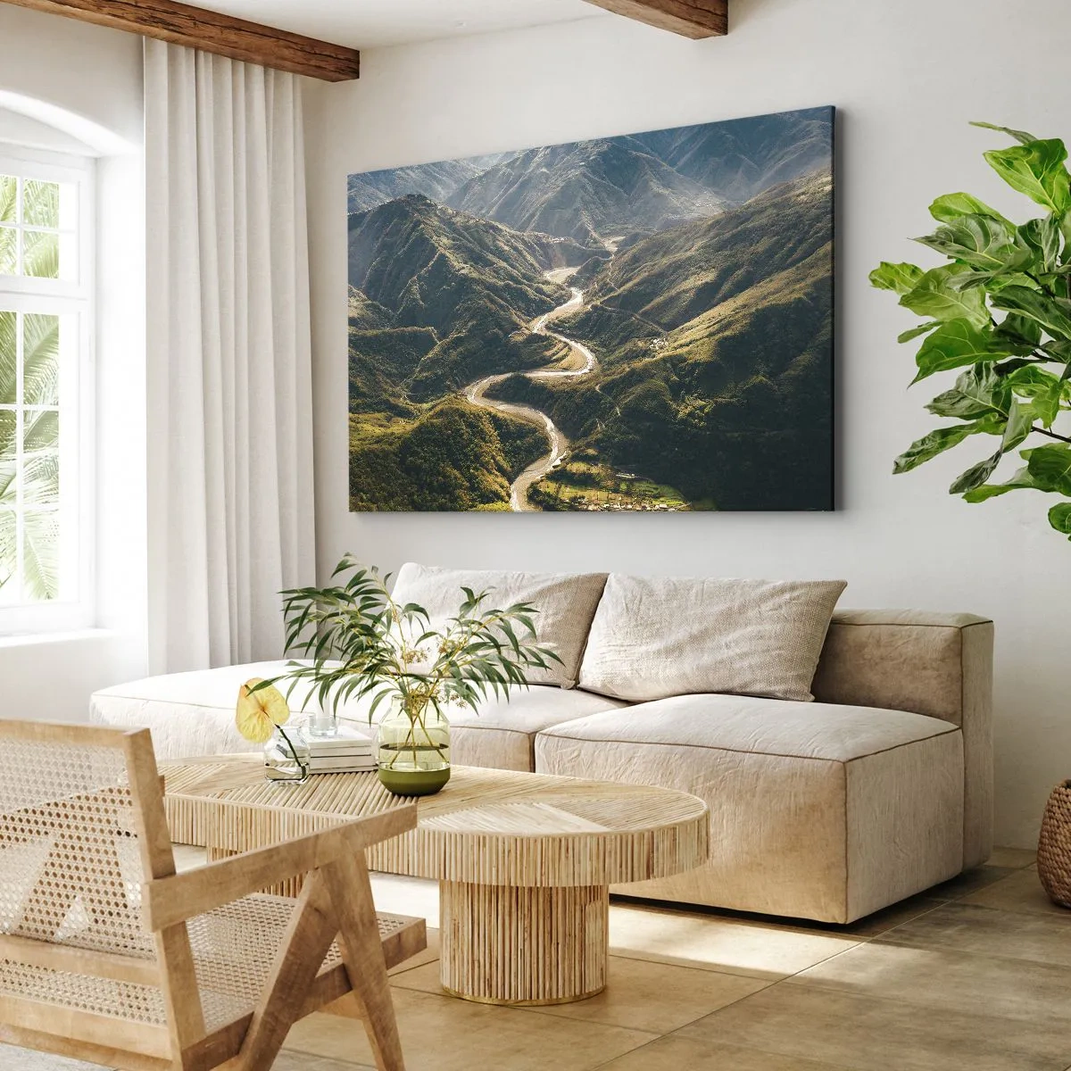 Bild auf Leinwand - Leinwandbild - Eine Berglandschaft mit einer kurvenreichen Straße zwischen grünen Hügeln - 120x80cm - Direkt aus dem Herzen der Berge - Moderne Wanddekoration für Wohnzimmer und Schlafzimmer ARTTOR