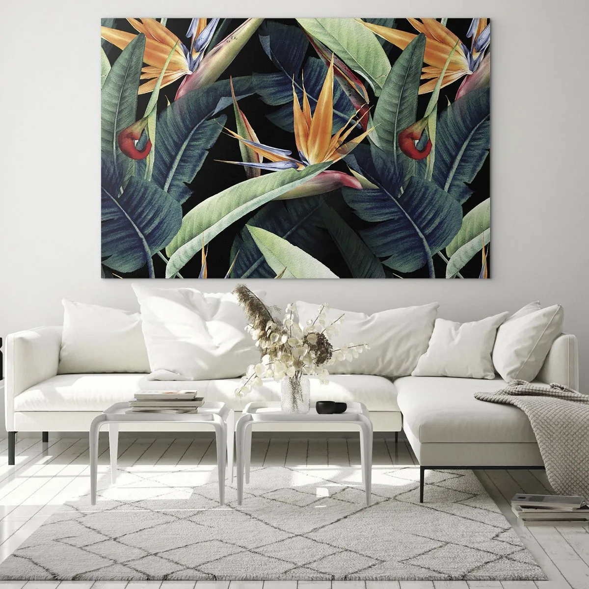 Glasbild - Bild auf glas - Strelitzia-Blüten und tropische Blätter auf schwarzem Hintergrund - 70x50cm - Flammende Blumen der Tropen - Moderne Wanddekoration für Wohnzimmer und Schlafzimmer ARTTOR