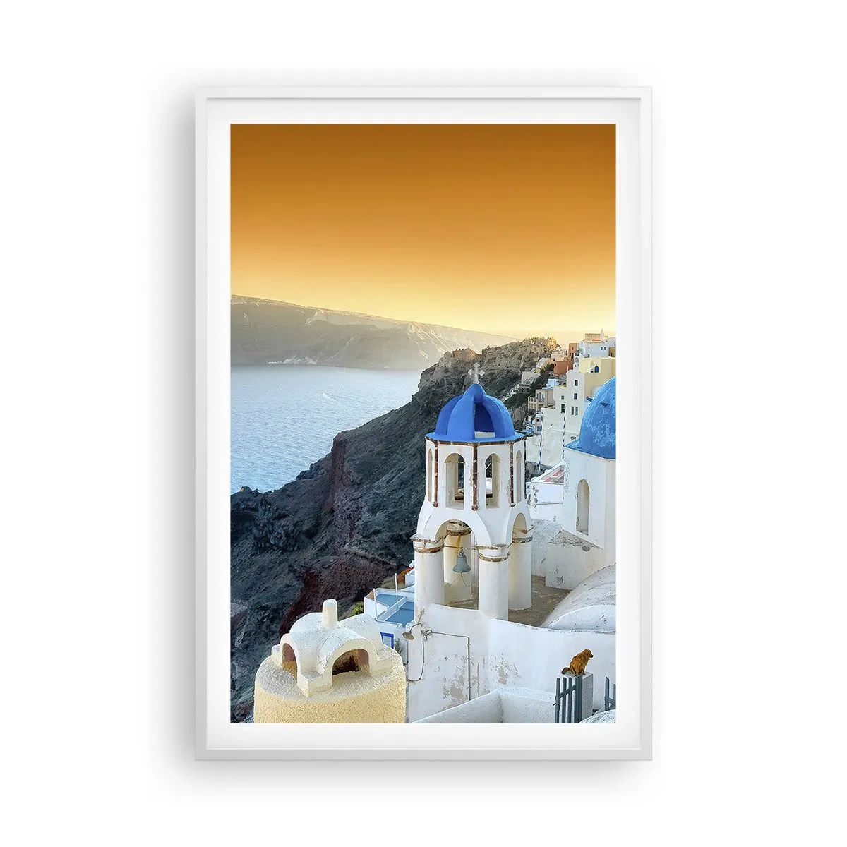 Poster in einem weißen Rahmen - Santorini - an die Felsen gekuschelt - 61x91 cm