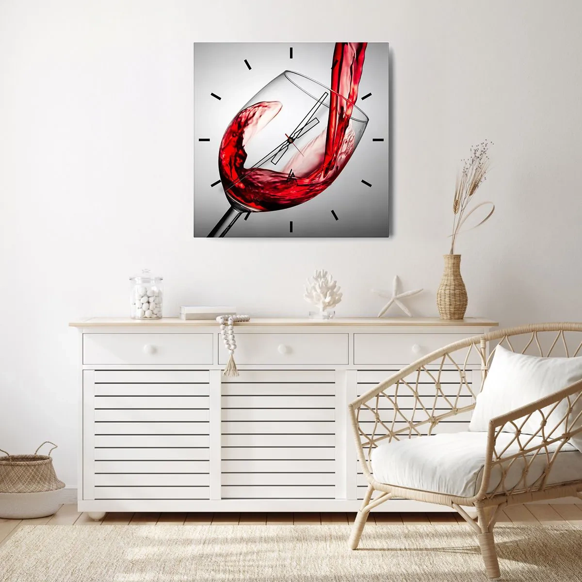 Wanduhr - Glasuhr - Ein Glas Rotwein wird vor hellem Hintergrund eingeschenkt - 30x30cm - Farbe – Bewegung – Klang - Moderne Wanddekoration für Wohnzimmer und Schlafzimmer ARTTOR
