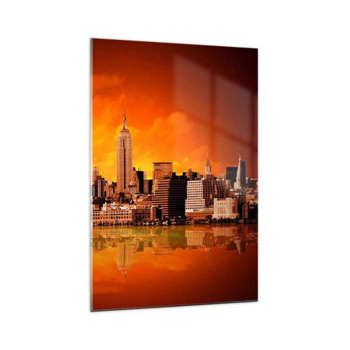 Glasbild - Bild auf glas - Panorama der Stadt bei Sonnenuntergang mit im Wasser reflektierten Gebäuden - 70x100cm - Das Großstadtpanorama in Gelb und Bronze - Moderne Wanddekoration für Wohnzimmer und Schlafzimmer ARTTOR