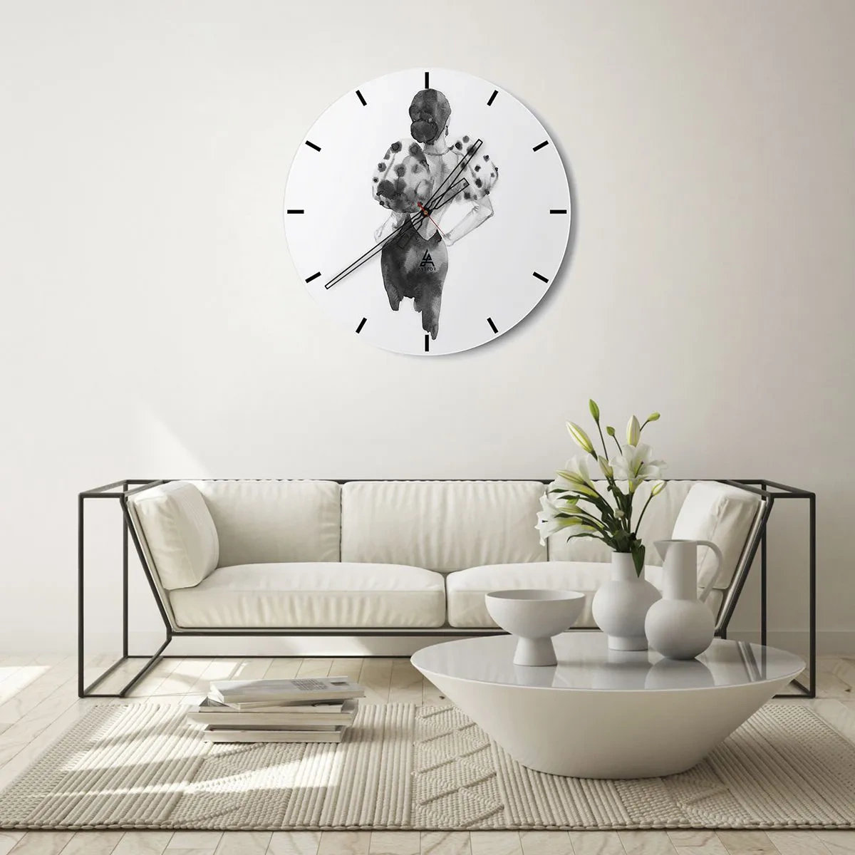 Wanduhr - Glasuhr - Schwarz-Weiß-Illustration einer Frau in einem eleganten Kleid - 30x30cm - Sie ging direkt vorbei - Moderne Wanddekoration für Wohnzimmer, Küche und Schlafzimmer ARTTOR