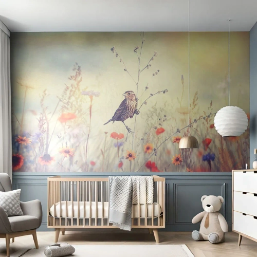 Fototapete Premium Sand - Ein Vogel auf einem Ast auf einer blühenden Wiese im sanften Licht - 100x70cm - Vogelporträt mit einer Wiese im Hintergrund - Moderne Wanddekoration für Wohnzimmer und Schlafzimmer ARTTOR