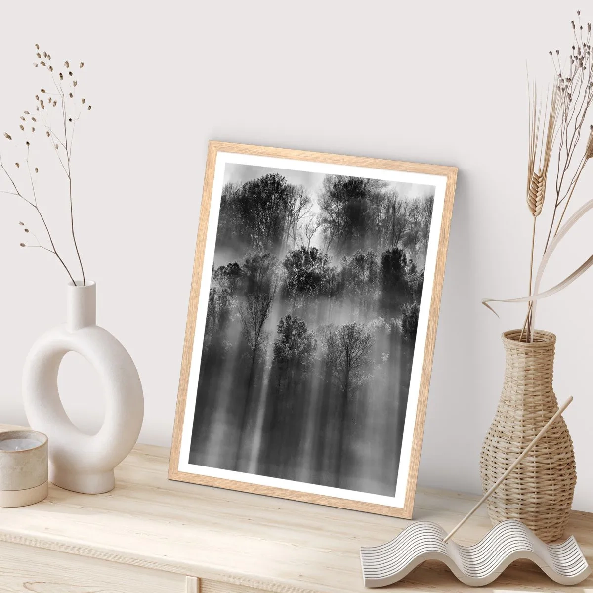 Poster in einem Rahmen aus heller Eiche - In Lichtstrahlen - 50x70 cm
