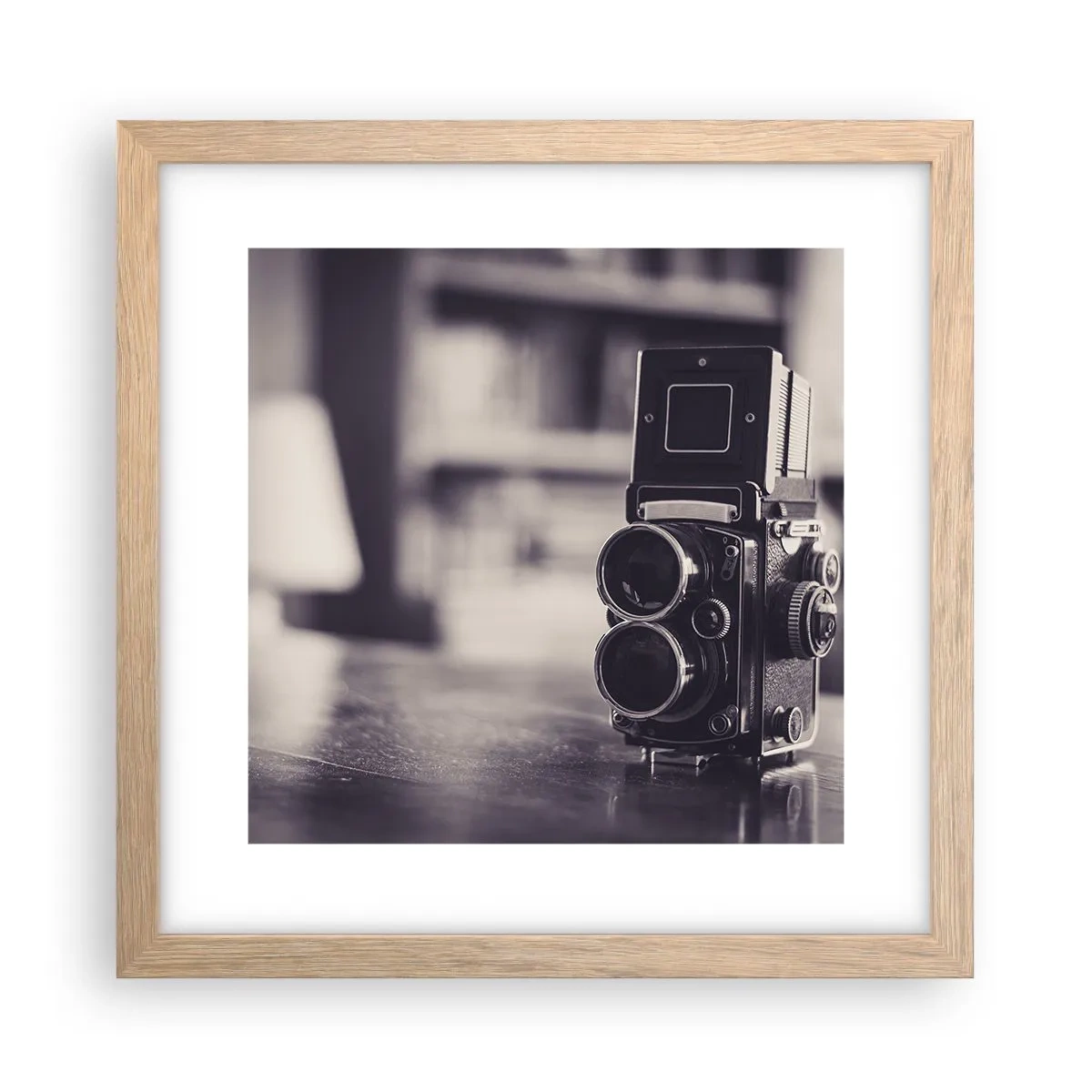 Poster in einem Rahmen aus heller Eiche - Zauber alter Fotografie - 30x30 cm