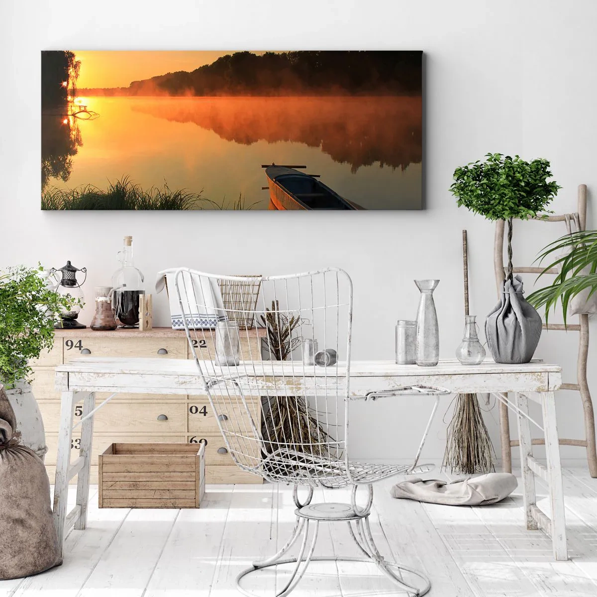 Bild auf Leinwand - Leinwandbild - Morgennebel über dem Fluss mit einem Boot in den Sonnenstrahlen - 140x50cm - Sonnenaufgang über dem Wasser wie ein Spiegel - Moderne Wanddekoration für Wohnzimmer und Schlafzimmer ARTTOR