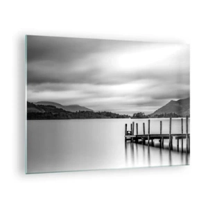 Glasbild - Bild auf glas - Schwarz-weiße Landschaft mit einem See und einem Holzsteg - 70x50cm - Milde und Kraft - Moderne Wanddekoration für Wohnzimmer und Schlafzimmer ARTTOR