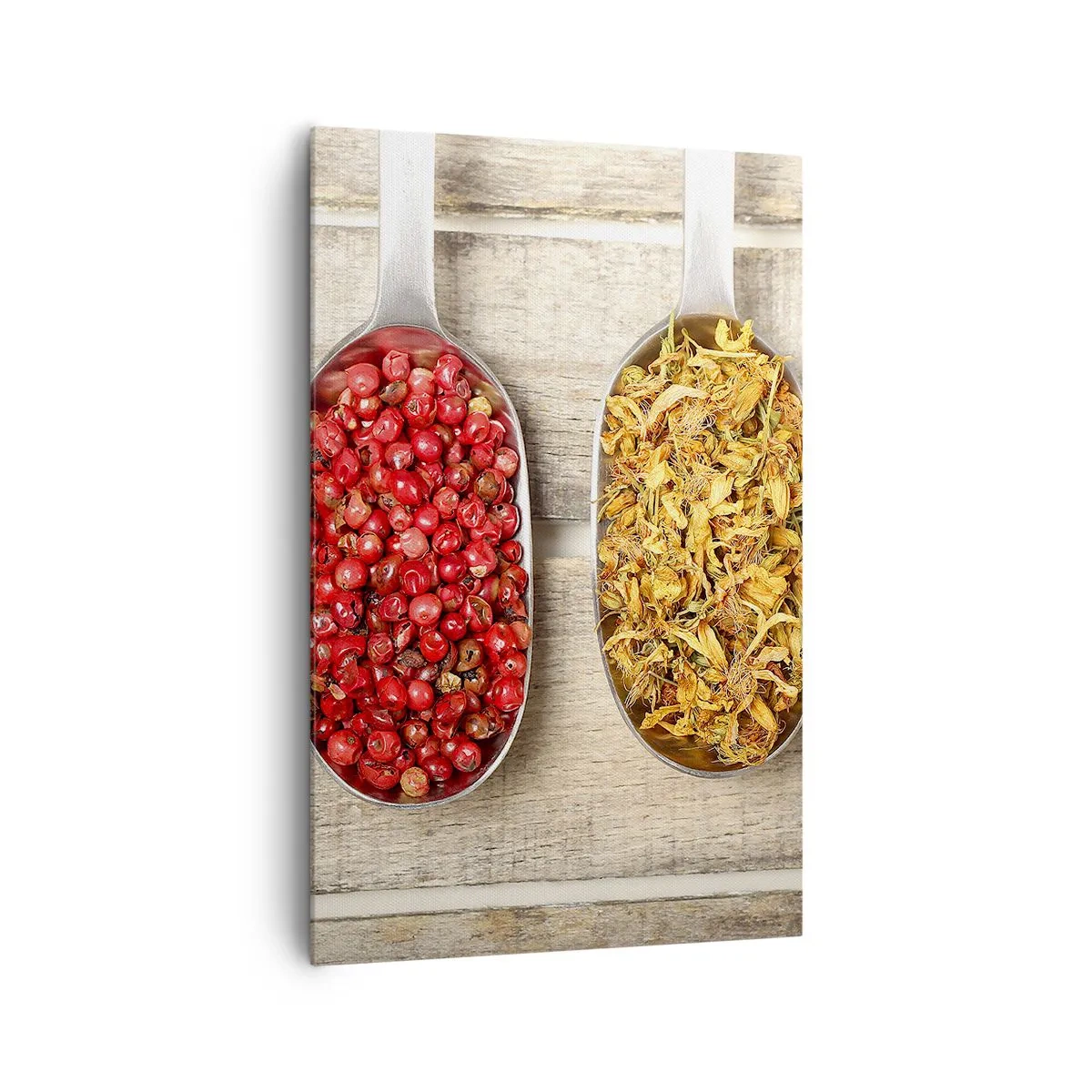 Bild auf Leinwand - Leinwandbild - Drei Metalllöffel mit Gewürzen auf einem hölzernen Hintergrund - 80x120cm - Küchenzauber - Moderne Wanddekoration für Wohnzimmer und Schlafzimmer ARTTOR