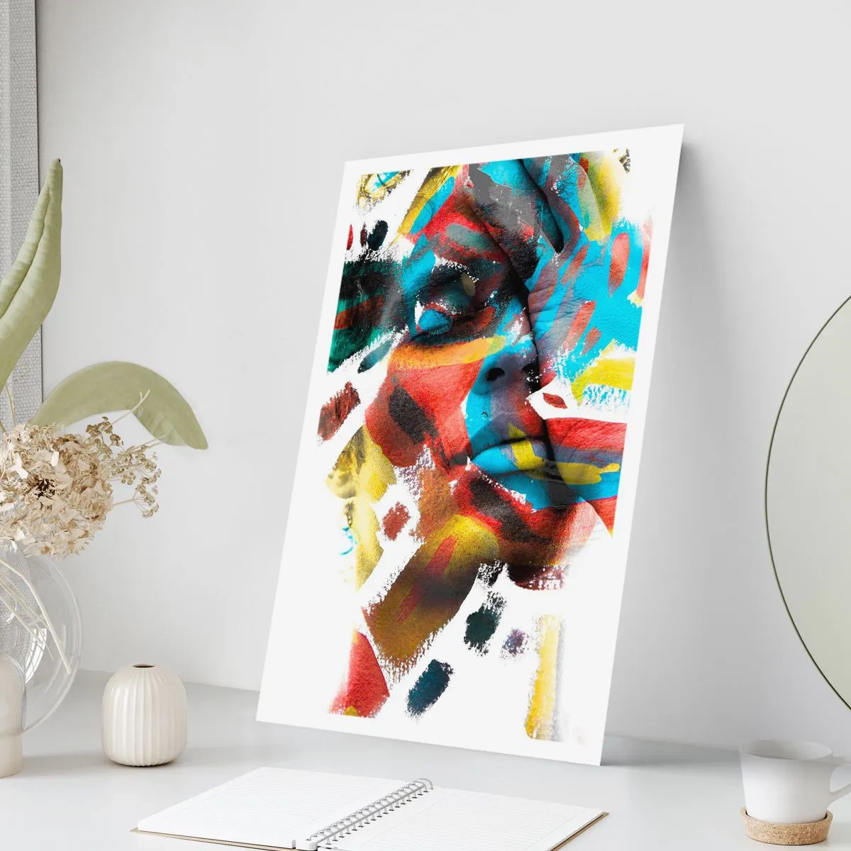 Poster - Künstlerisches Porträt einer Frau in abstrakten Farben - 50x70cm - Eine bunte Persönlichkeit - Moderne Wanddekoration für Wohnzimmer und Schlafzimmer ARTTOR