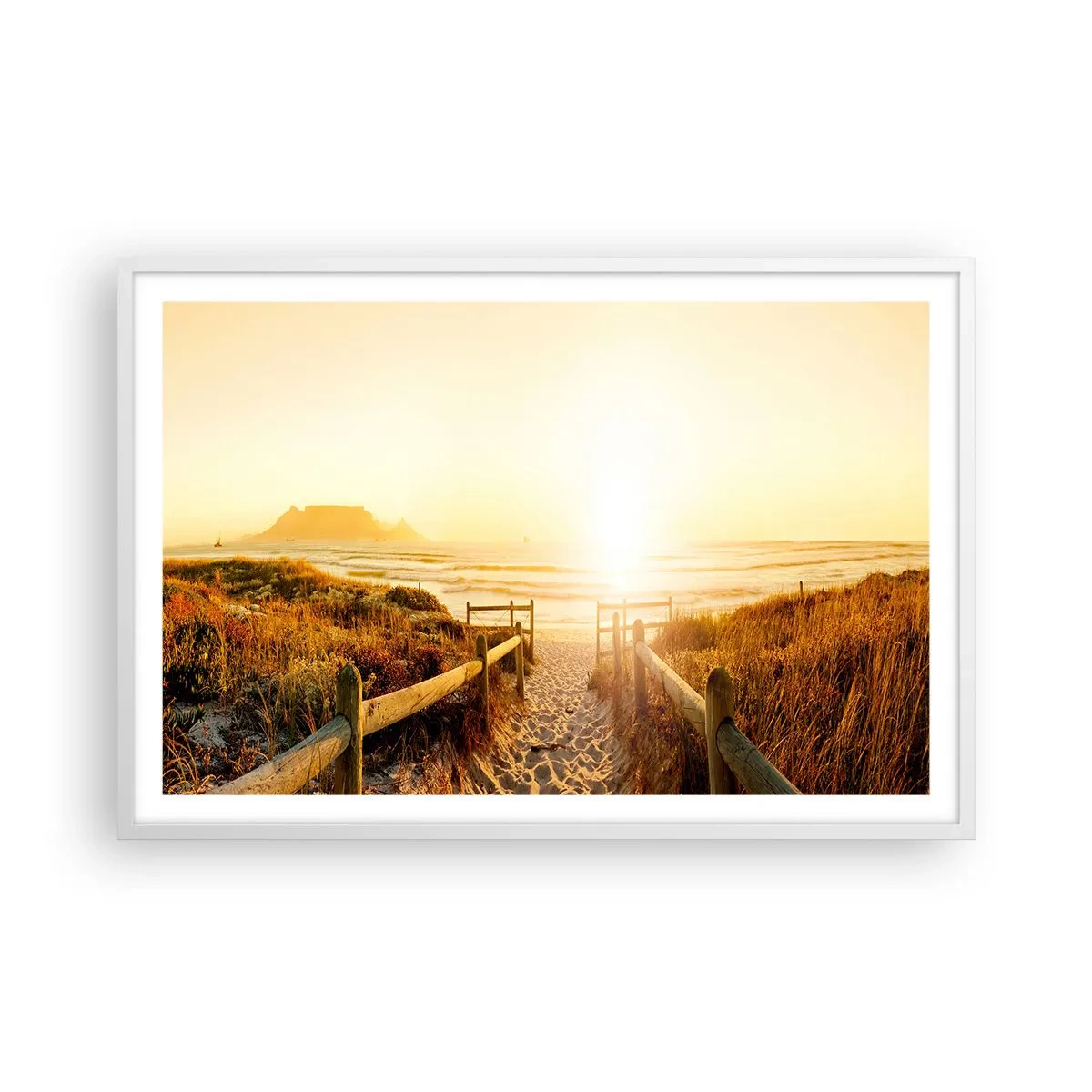 Poster in einem weißen Rahmen - Über die Düne, der Sonne entgegen - 91x61 cm