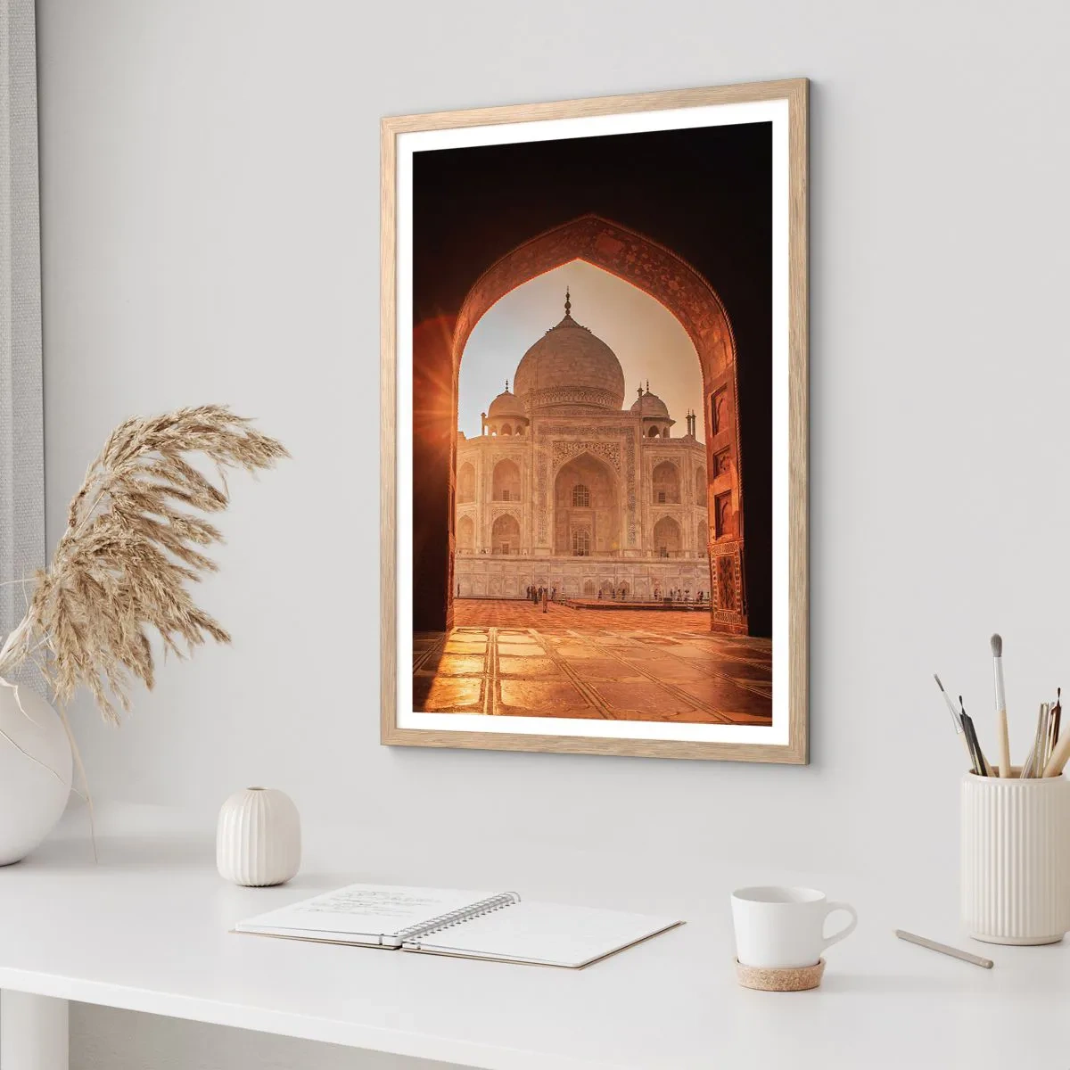 Poster in einem Rahmen aus heller Eiche - Denkmal der überirdischen Liebe - 30x40 cm