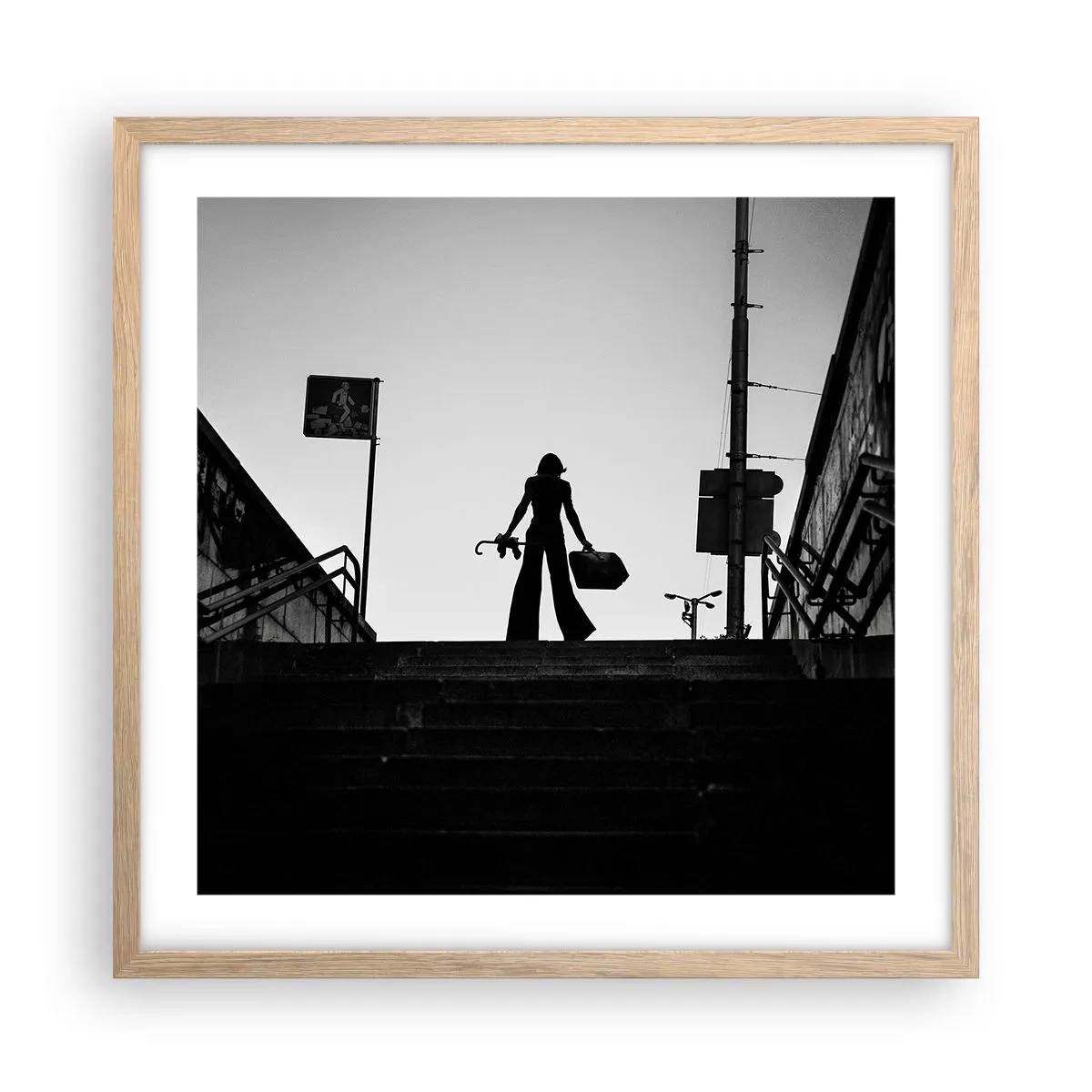 Poster in einem Rahmen aus heller Eiche - Städtisches Wandern - 50x50 cm