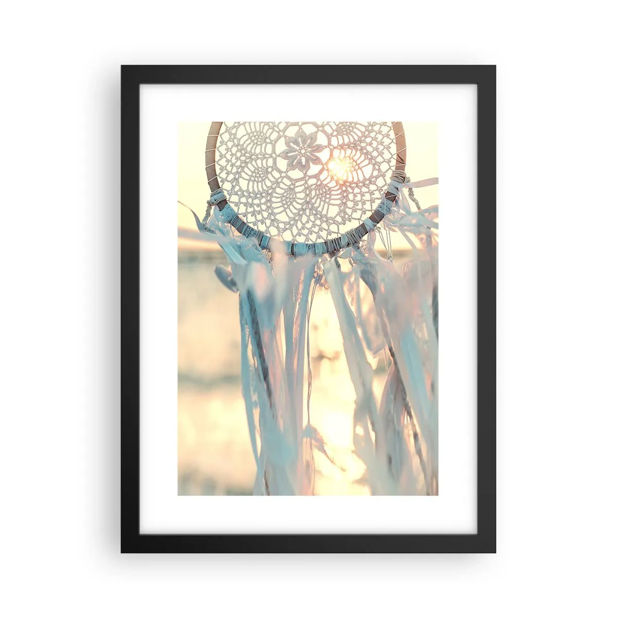 Poster in einem schwarzem Rahmen - Totem aus Spitze - 30x40 cm