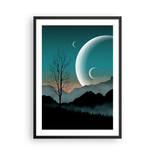 Poster in einem schwarzem Rahmen - Künstlerische Landschaft mit dem Mond vor der Kulisse von Bergen und Bäumen - 50x70cm - Karneval in der Sternenacht - Moderne Wanddekoration für Wohnzimmer und Schlafzimmer ARTTOR
