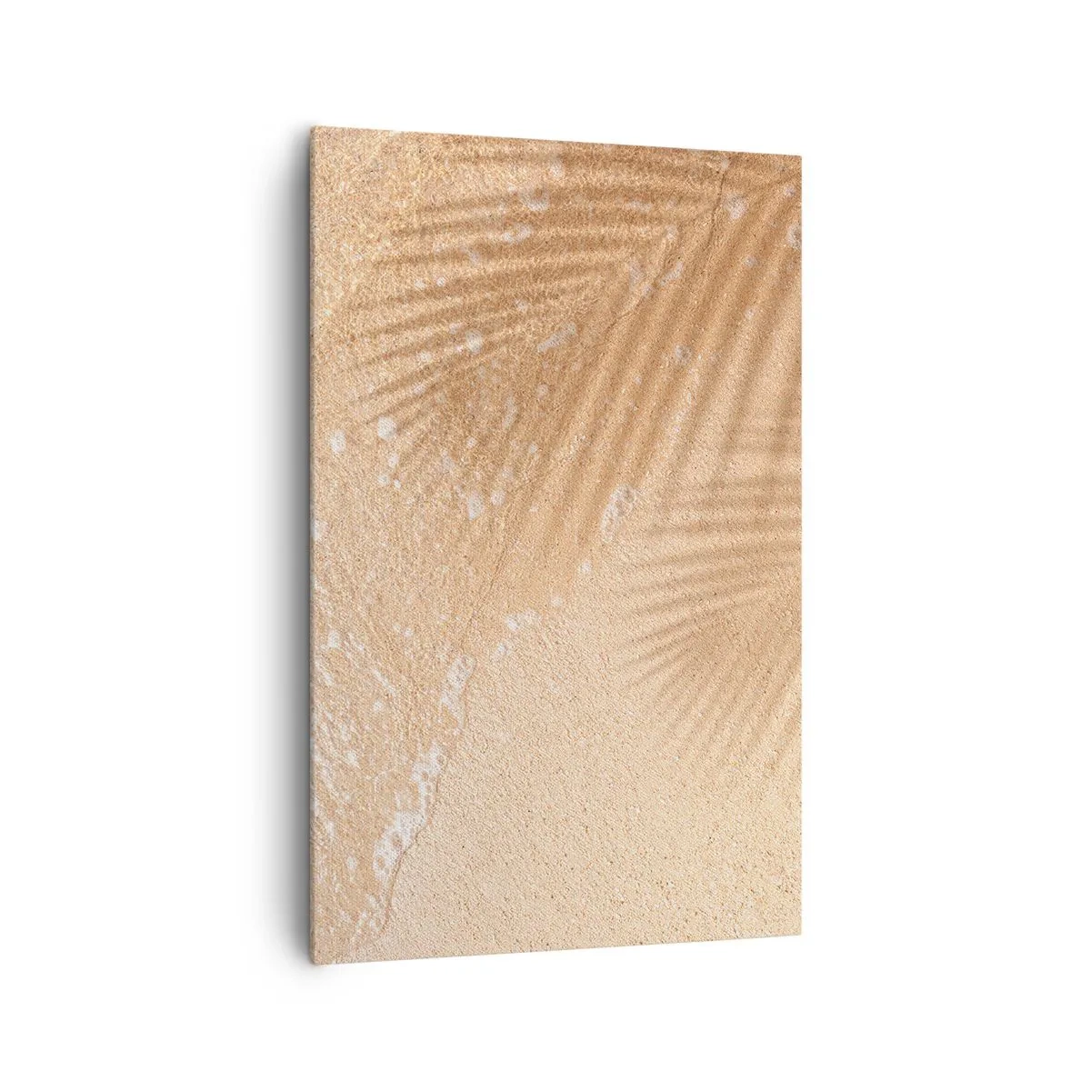 Bild auf Leinwand - Leinwandbild - Der Schatten einer Palme auf dem Sand mit einem zarten Wellenmuster - 80x120cm - Der Schatten eines heißen Sommers - Moderne Wanddekoration für Wohnzimmer und Schlafzimmer ARTTOR