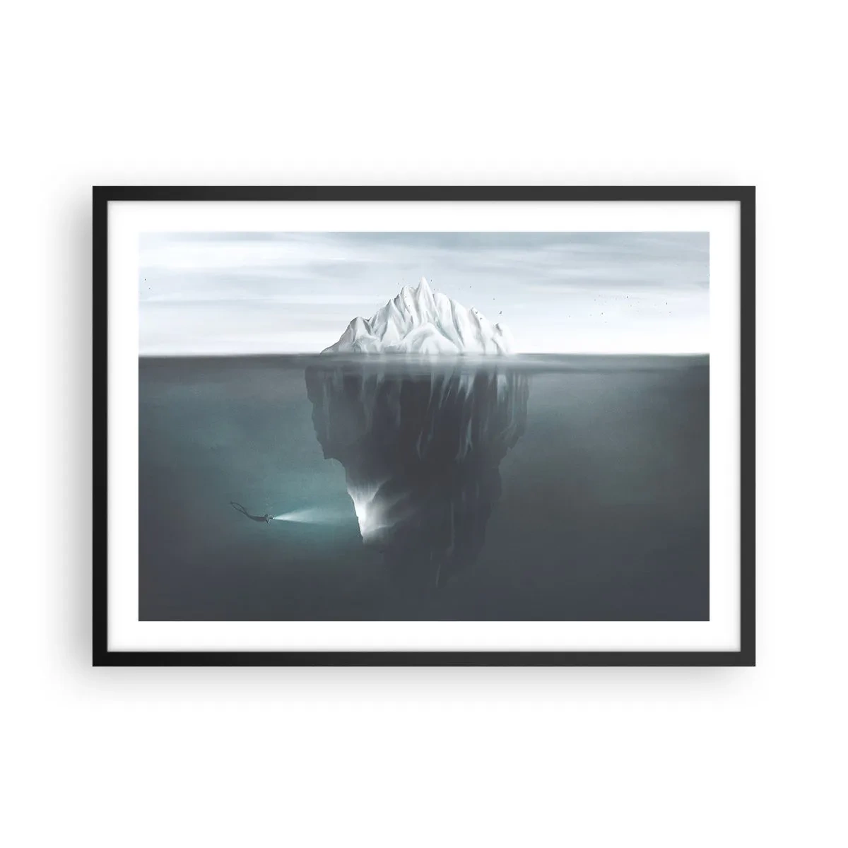 Poster in einem schwarzem Rahmen - Ein Eisberg im Wasser mit einem Taucher und einem Suchscheinwerfer unter der Oberfläche. - 70x50cm - Unterwassergeheimnis - Moderne Wanddekoration für Wohnzimmer und Schlafzimmer ARTTOR