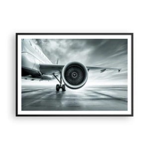 Poster in einem schwarzem Rahmen - Das Düsentriebwerk eines Flugzeugs auf dem Rollfeld - 100x70cm - Die Macht ist da! - Moderne Wanddekoration für Wohnzimmer und Schlafzimmer ARTTOR