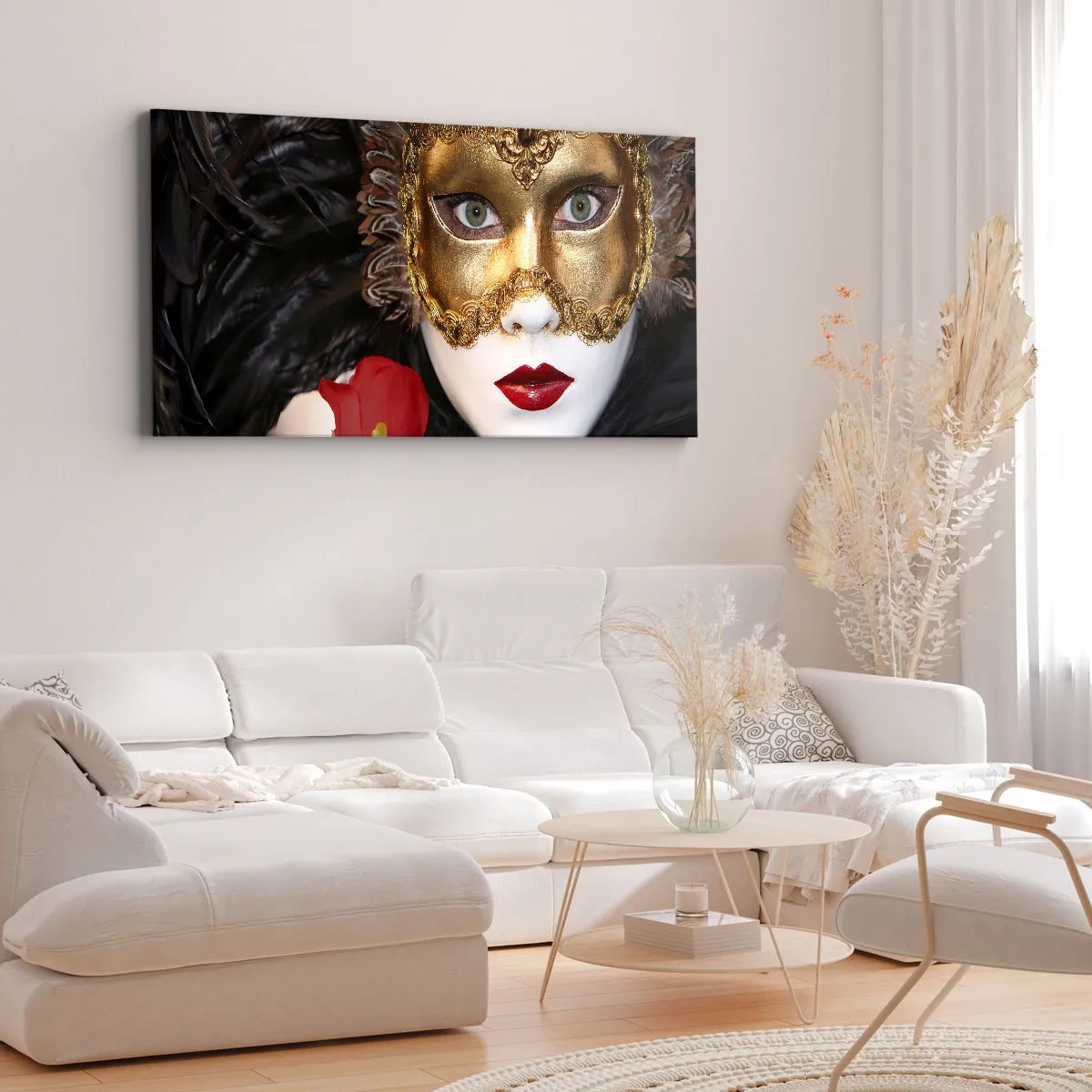 Bild auf Leinwand - Leinwandbild - Goldene venezianische Maske mit Federn und einer roten Rose, geheimnisvolles Motiv. - 160x50cm - Denn das Leben ist ein großer Ball - Moderne Wanddekoration für Wohnzimmer und Schlafzimmer ARTTOR