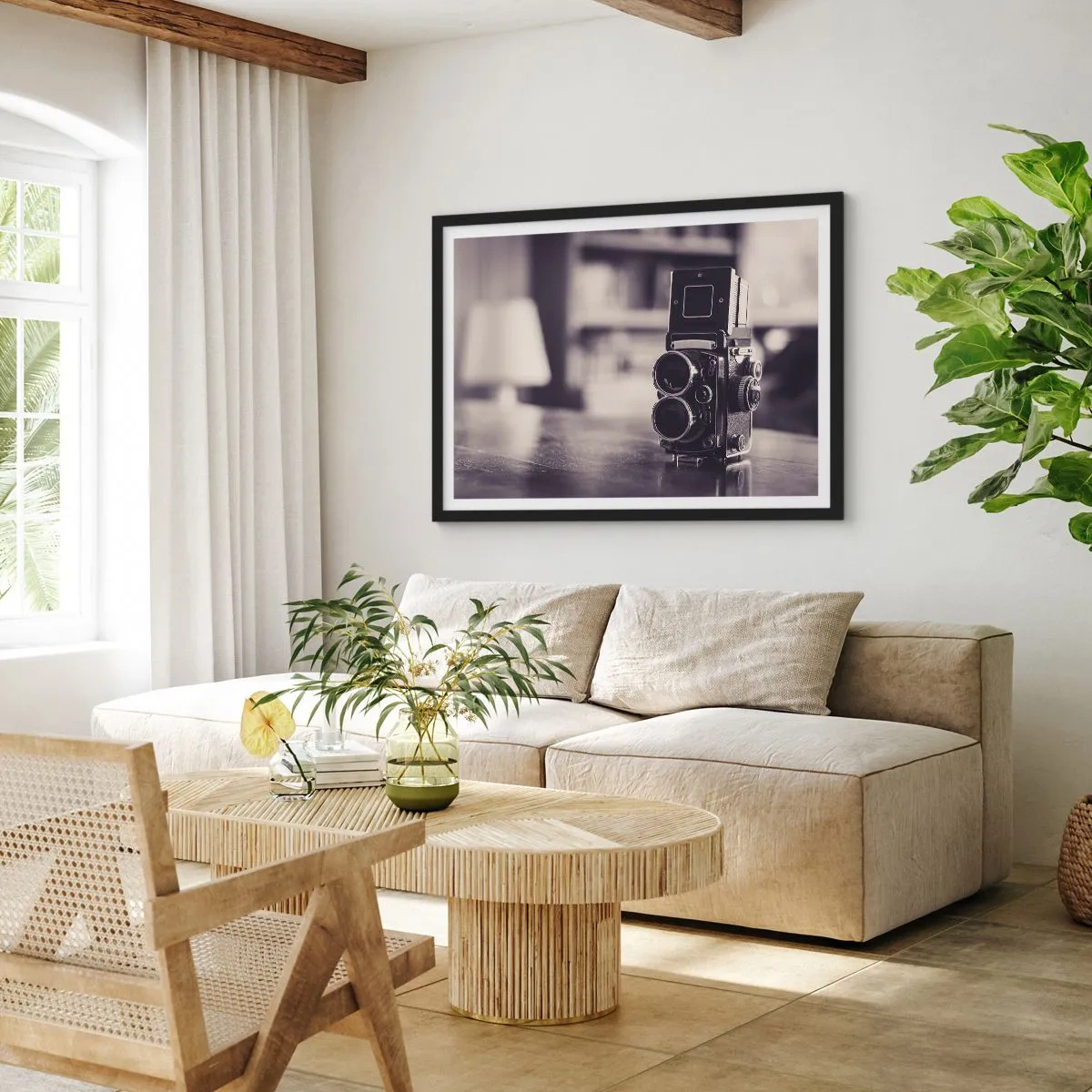 Poster in einem schwarzem Rahmen - Antike Kamera in Schwarz und Weiß - 70x50cm - Zauber alter Fotografie - Moderne Wanddekoration für Wohnzimmer und Schlafzimmer ARTTOR