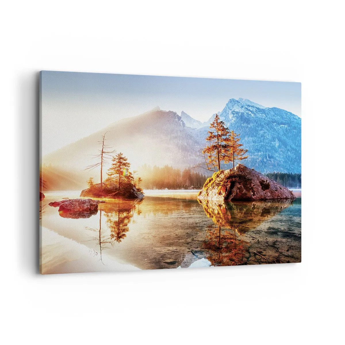 Bild auf Leinwand - Leinwandbild - Ein See mit Inseln und Bergen im Hintergrund bei Sonnenaufgang - 100x70cm - Natur in neuem Licht - Moderne Wanddekoration für Wohnzimmer und Schlafzimmer ARTTOR